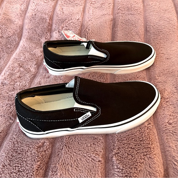 Youth Vans Classic Slip On Shoes - Size 5.5 - Picture 2 of 8